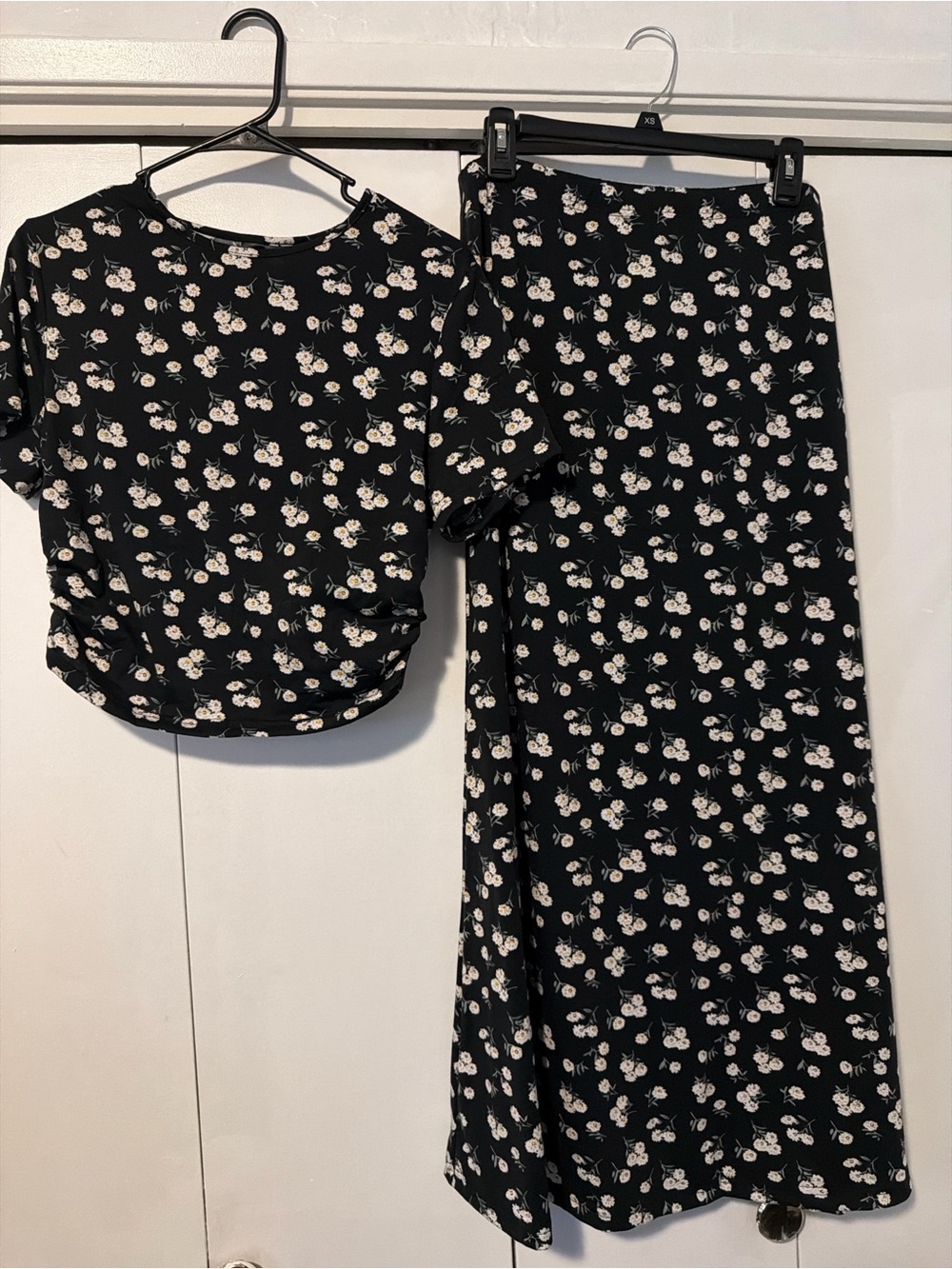 SHEIN Black and White Floral Two-Piece Pajama Set